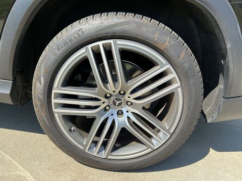 Certified 2025 Mercedes-Benz GLS 450 4MATIC image 13
