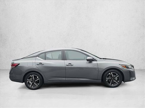 Used 2025 Nissan Sentra SV FWD image 4
