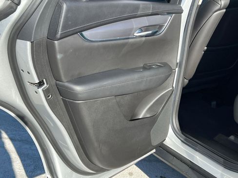 Used 2019 Cadillac XT5 Luxury image 22