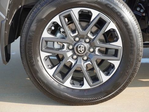 Used 2026 Toyota Tundra Limited w/ Power Package AWD/4WD image 9