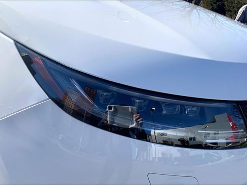 New 2026 Land Rover Range Rover Sport Dynamic SE AWD/4WD image 13