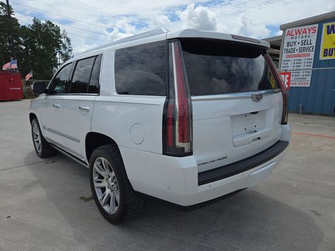 Used 2017 Cadillac Escalade Premium Luxury image 11