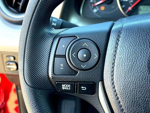 Used 2015 Toyota RAV4 LE image 13
