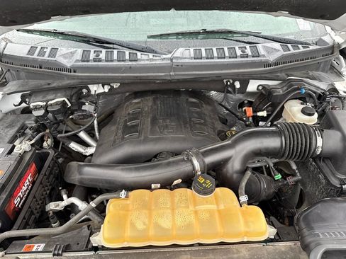 Used 2015 Ford F150 Lariat w/ Equipment Group 502A Luxury image 32