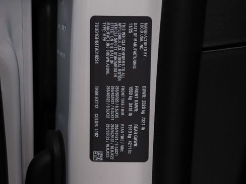 Used 2026 Lucid Gravity Grand Touring AWD/4WD image 43