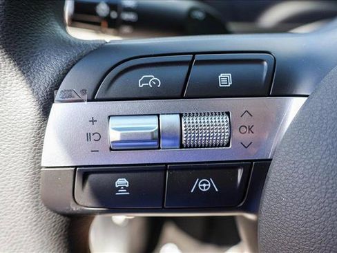 New 2025 Hyundai Tucson SE image 14