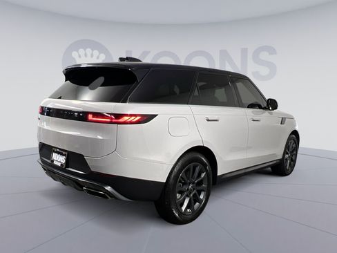 Used 2024 Land Rover Range Rover Sport SE AWD/4WD image 11