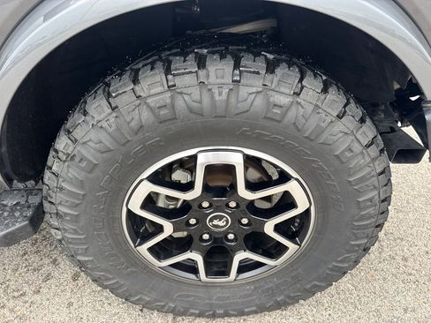 Used 2022 Ford Bronco Outer Banks AWD/4WD image 10