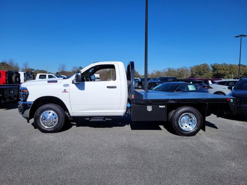 New 2025 RAM 3500 Tradesman image 2