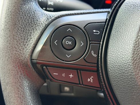 Used 2021 Toyota Corolla LE FWD image 27
