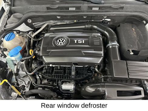 Used 2015 Volkswagen Jetta Sport FWD image 17