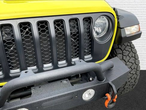 Used 2023 Jeep Gladiator Mojave AWD/4WD image 30