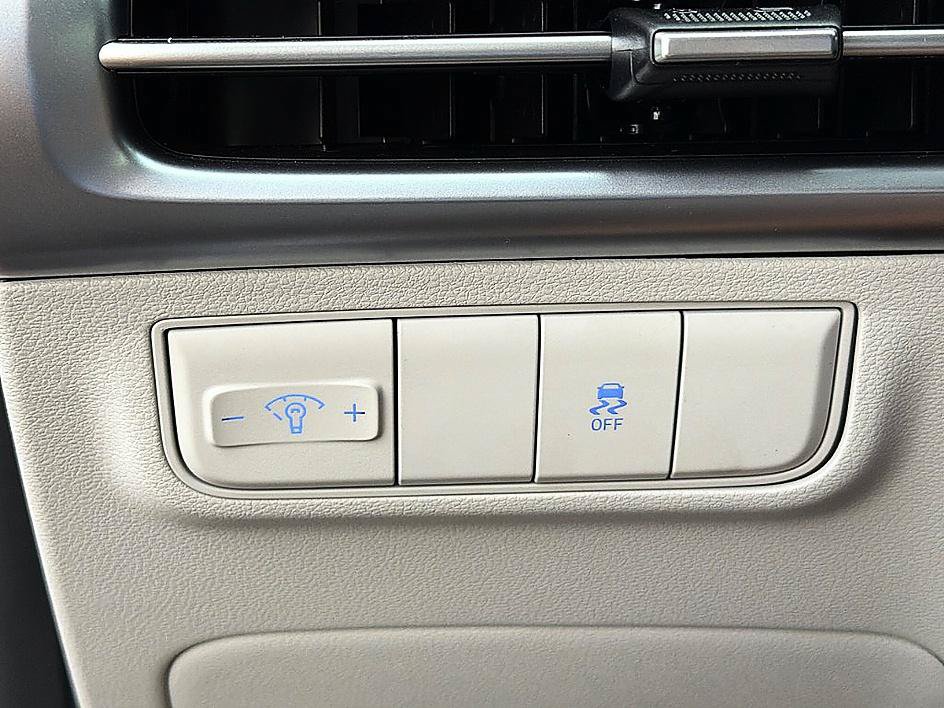 Certified 2026 Hyundai Tucson SE FWD image 21