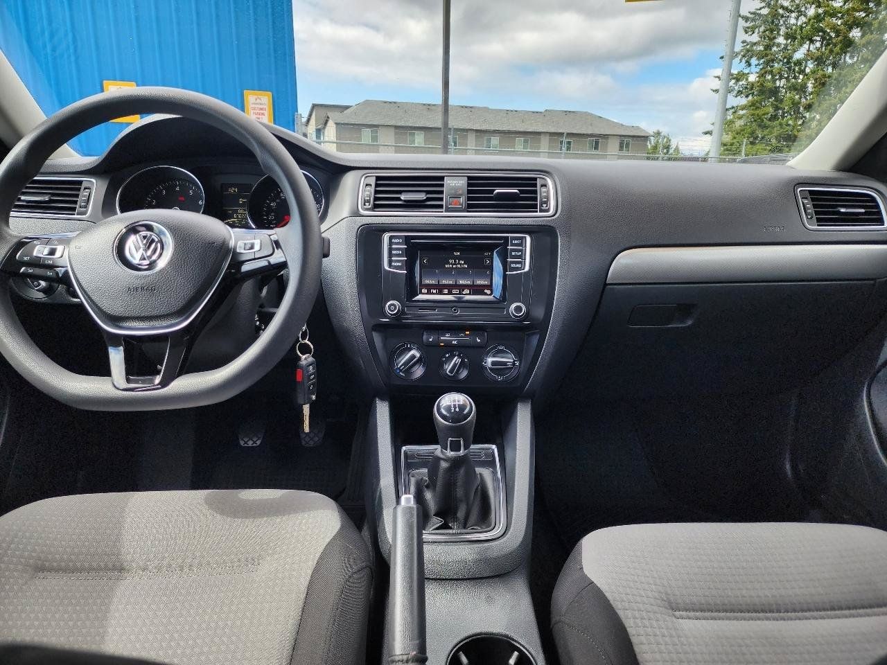 Used 2017 Volkswagen Jetta S w/ Jetta S Cold Weather Package FWD image 15