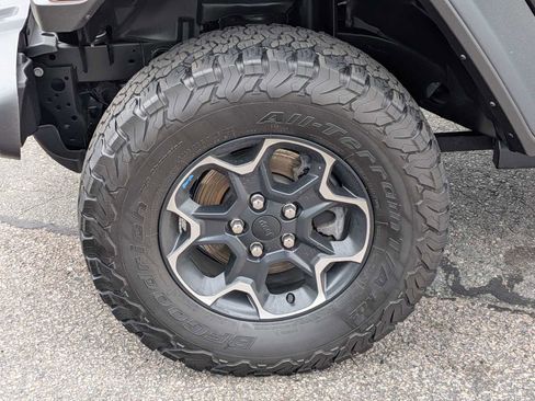 Certified 2023 Jeep Wrangler Unlimited Rubicon 4xe w/ Cold Weather Group AWD/4WD image 29