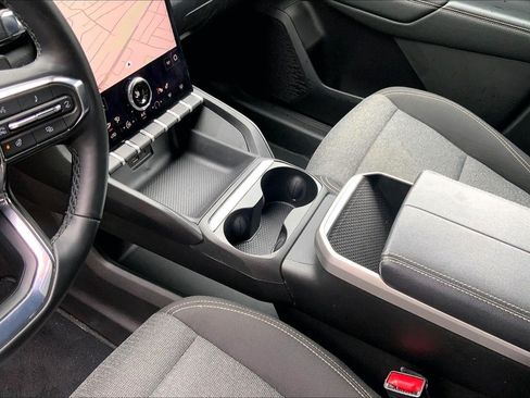 Used 2025 GMC Terrain Elevation AWD/4WD image 18