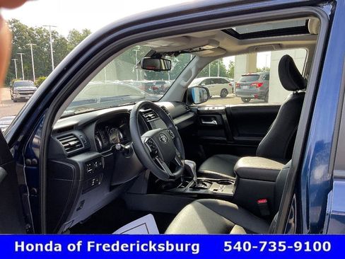 Used 2022 Toyota 4Runner TRD Off-Road Premium w/ Moonroof Package AWD/4WD image 31