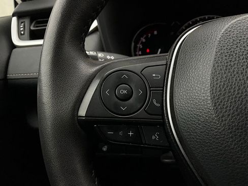 Used 2025 Toyota RAV4 XLE image 33