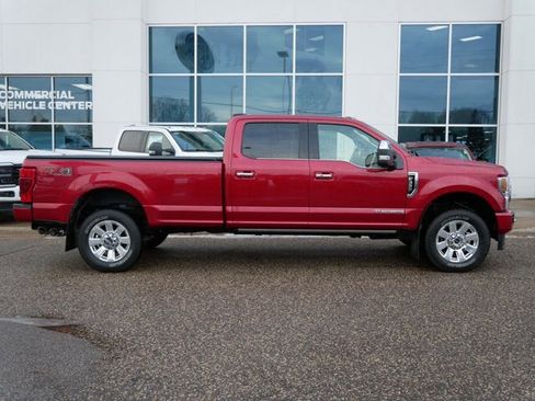 Certified 2022 Ford F350 Platinum w/ FX4 Off-Road Package image 2