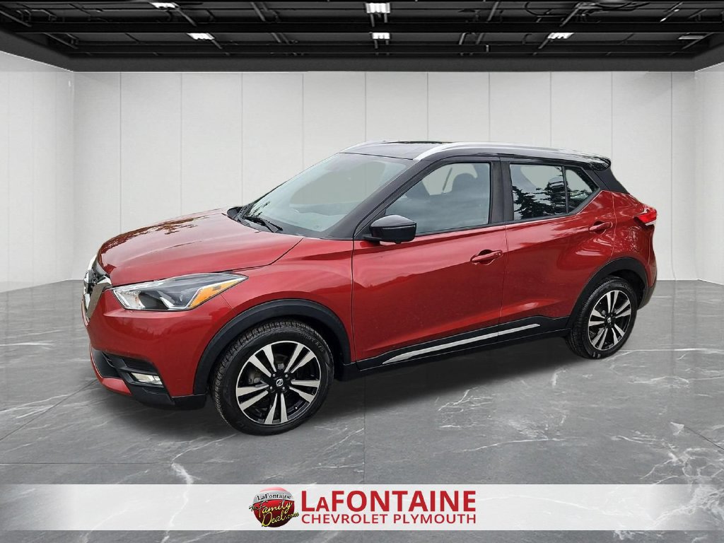 Used 2018 Nissan Kicks SR FWD image 1