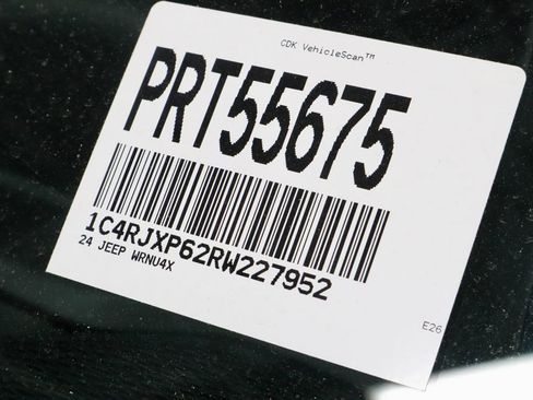 Used 2024 Jeep Wrangler Unlimited Sahara w/ Technology Group AWD/4WD image 36