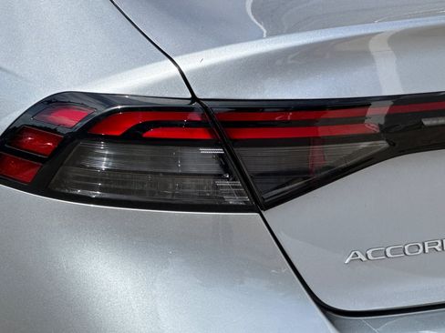 Used 2023 Honda Accord EX image 12