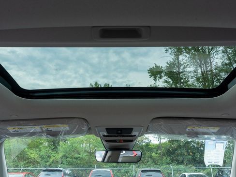 New 2026 Honda HR-V EX-L image 24