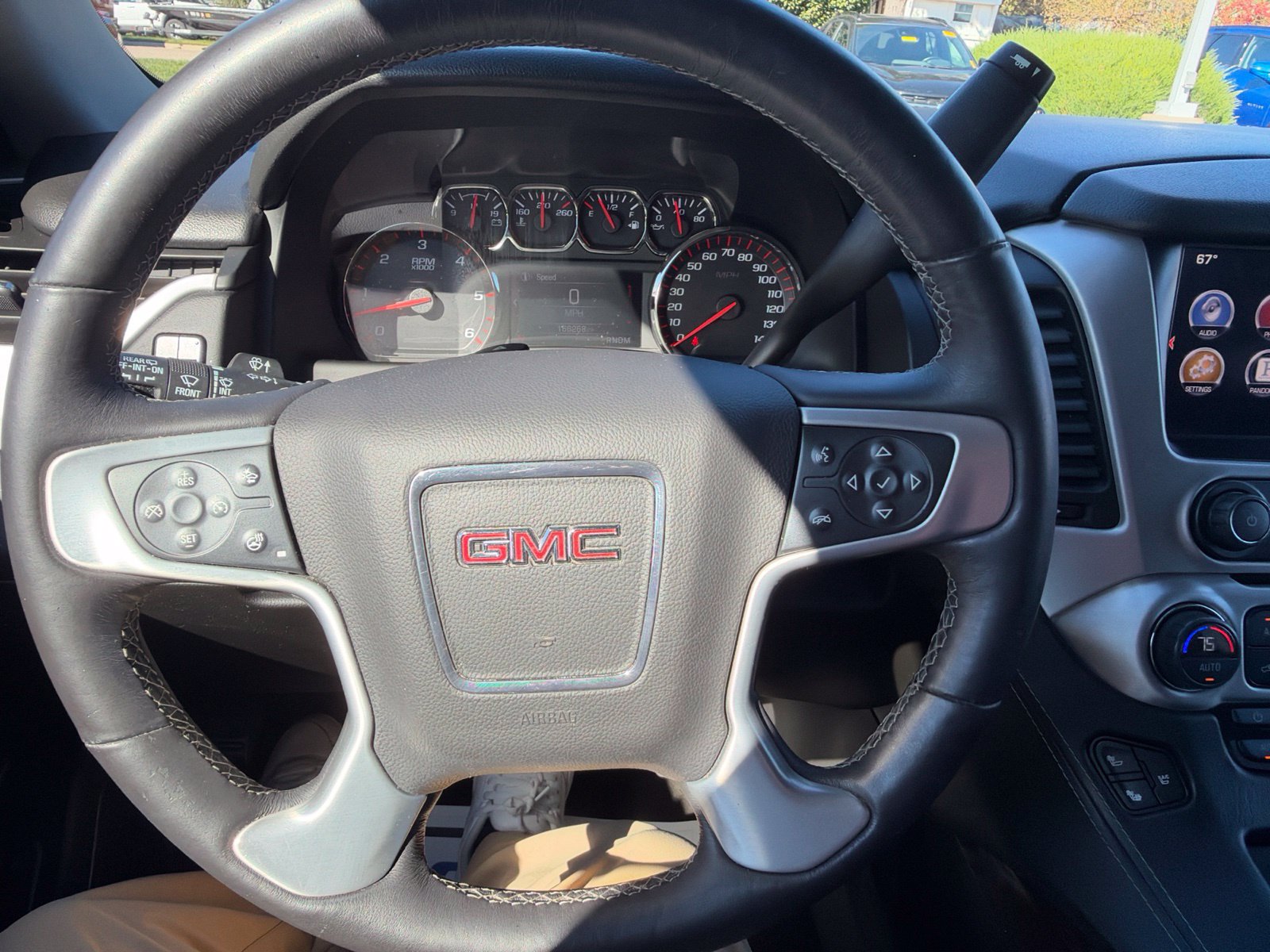 Used 2016 GMC Yukon SLT AWD/4WD image 13