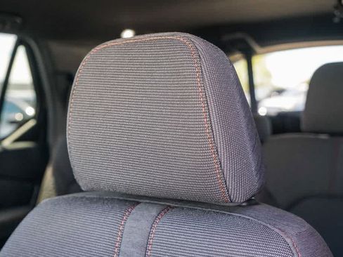 Used 2025 Honda Pilot Sport image 24