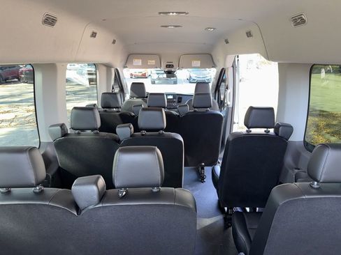 Used 2025 Ford Transit 350 XL image 32