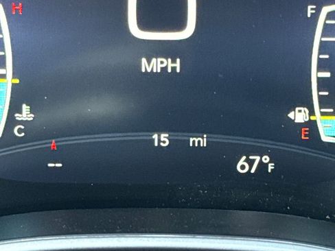 New 2026 Chrysler Pacifica Select image 30