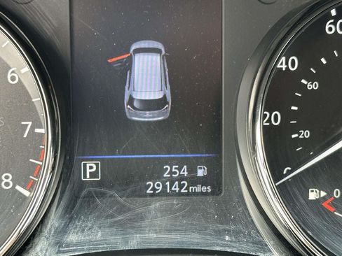 Used 2019 Nissan Rogue SV w/ Premium Package AWD/4WD image 25