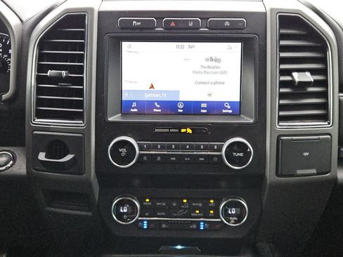 Used 2021 Ford Expedition XLT RWD image 16