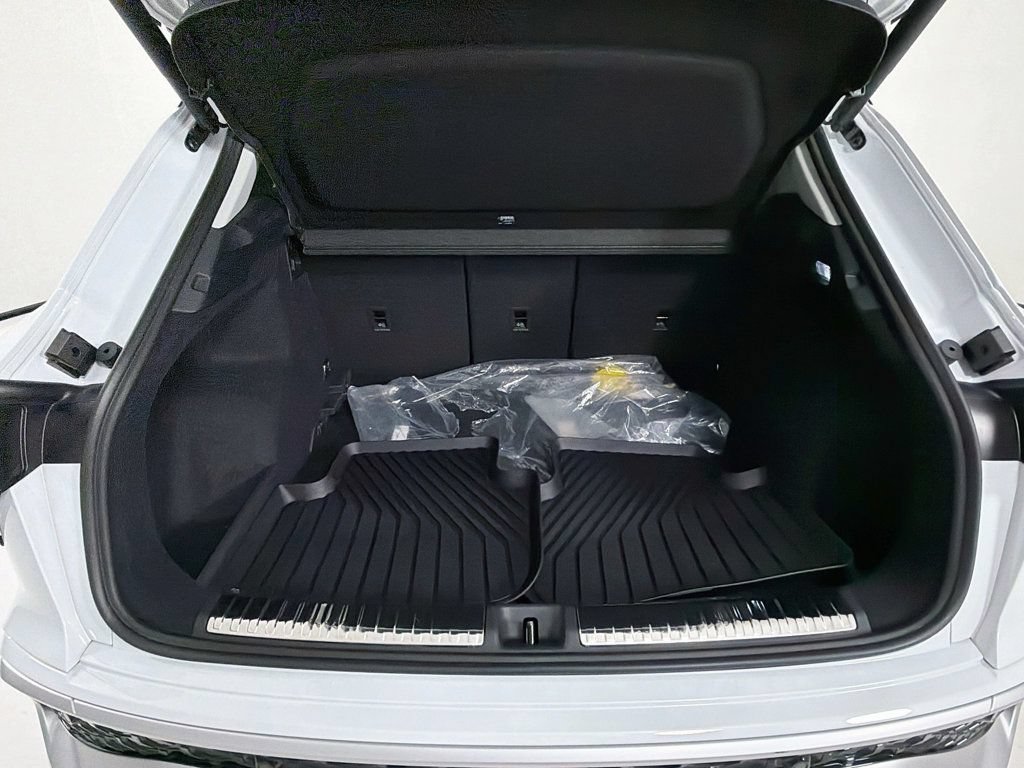 Used 2026 Audi Q3 quattro 2.0T w/ Driver Assistance Package AWD/4WD image 25