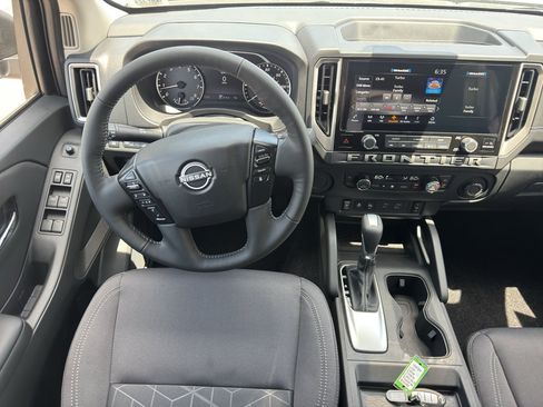 New 2026 Nissan Frontier SV w/ SV Convenience Package RWD image 13
