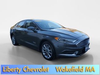 Used 2018 Ford Fusion Energi SE video 1
