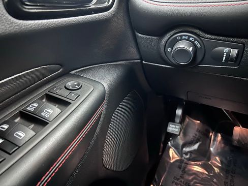 Used 2023 Dodge Durango GT w/ Blacktop Package AWD/4WD image 21