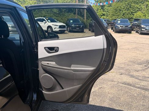 Used 2020 Hyundai Kona SEL AWD/4WD image 24