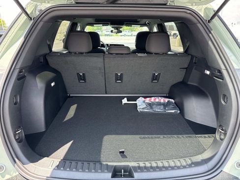 New 2025 Chevrolet Equinox LT image 12