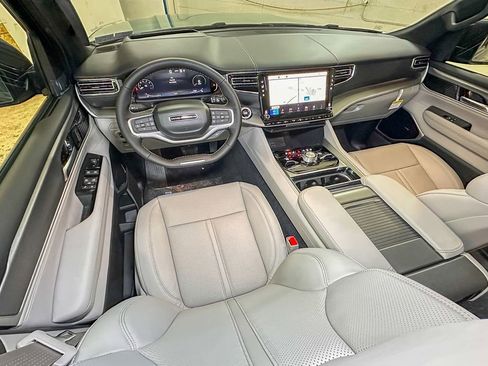New 2026 Jeep Grand Wagoneer Limited image 9