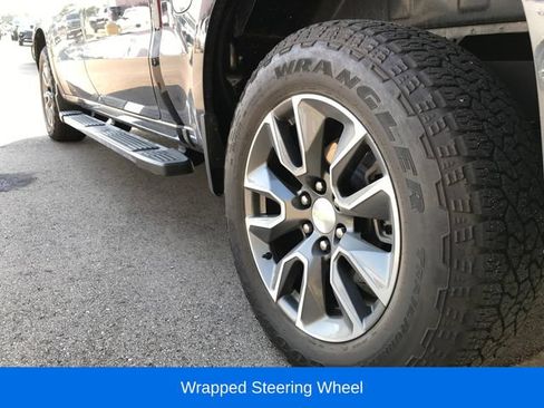 Used 2024 Chevrolet Silverado 1500 LT AWD/4WD image 10