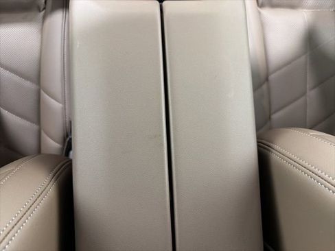 Used 2025 BMW i5 xDrive40 w/ Premium Package image 41