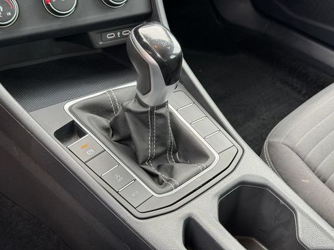 Certified 2024 Volkswagen Jetta S FWD image 20