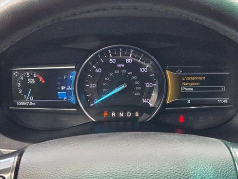 Used 2019 Ford Explorer XLT w/ Equipment Group 202A FWD image 11