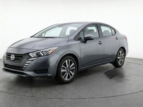 Used 2025 Nissan Versa SV FWD image 3