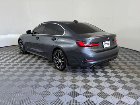 Used 2020 BMW 330i Sedan w/ Convenience Package RWD image 3