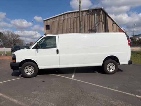 Used 2023 Chevrolet Express 2500 Extended w/ Driver Convenience Package image 4