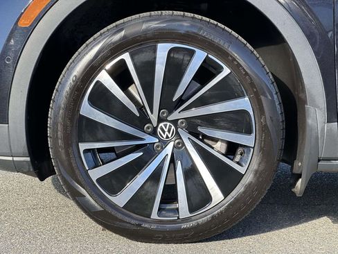 Used 2023 Volkswagen ID.4 Pro S Plus image 7