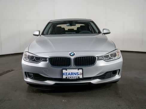 Used 2013 BMW 335i xDrive Sedan AWD/4WD image 3