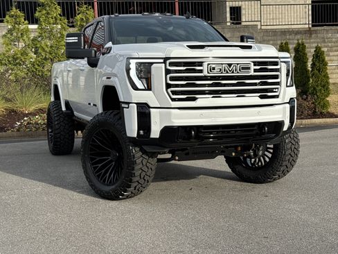 New 2026 GMC Sierra 2500 AT4 w/ AT4 Premium Plus Package image 2